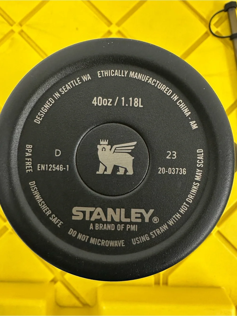 Stanley H2.0 FlowState Quencher Tumbler Insulated 40oz Black With Straw